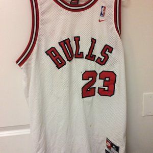 Vintage Jordan Bulls Jersey